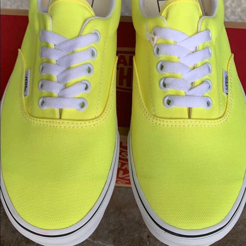 VANS ERA NEON LEMON TONIC/TRUE WHITE WMNS - Picture 9 of 16